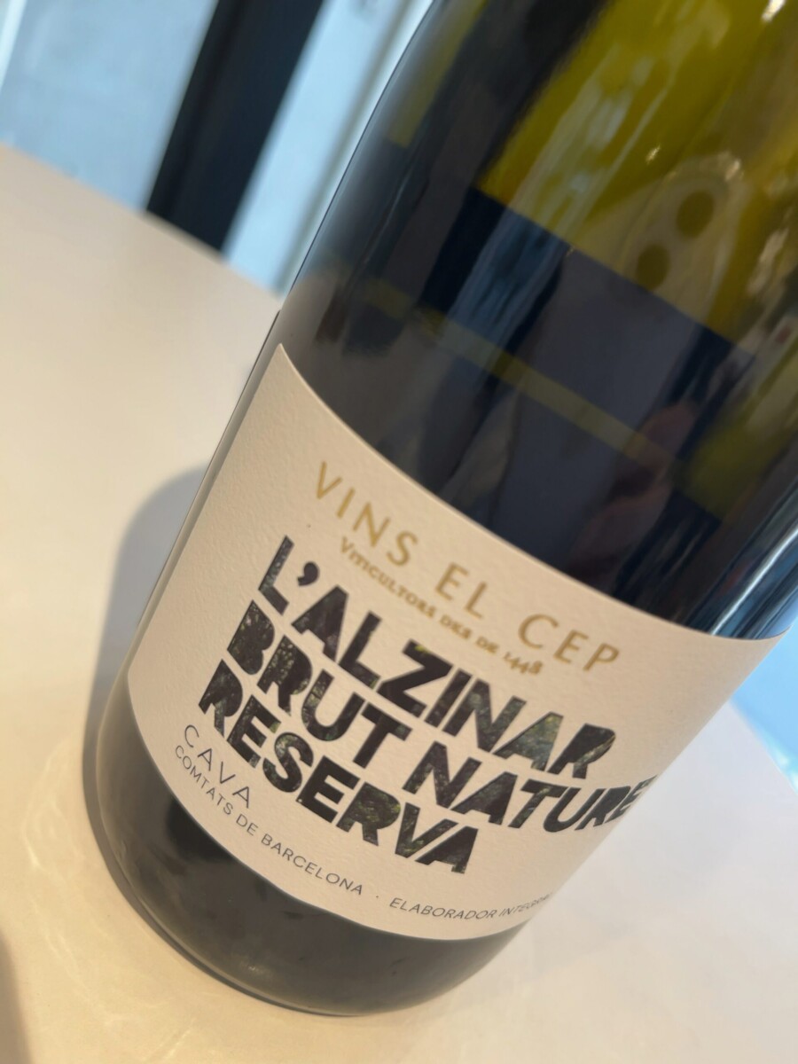 ラルジナールbrut nature reserva DOカヴァ辛口のキレの良いスパークリング